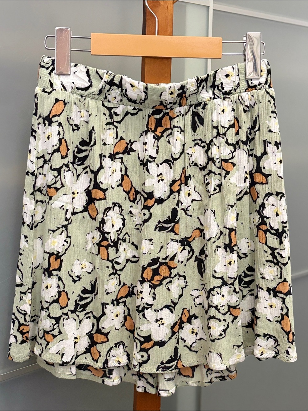 ICHI Marrakesh Floral A-Line Mini Skirt Size S Sage Green Eco-Friendly Viscose
